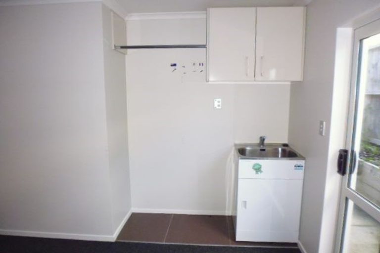 Photo of property in 13 Kereru Rise, Papakura, 2110