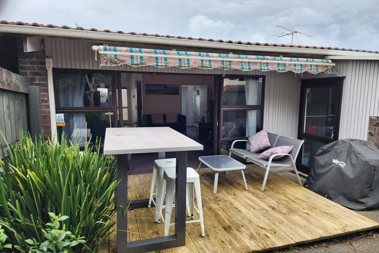 Photo of property in 3/42 James Laurie Street, Henderson, Auckland, 0612