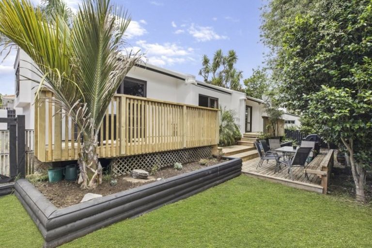 Photo of property in 150 Carnoustie Drive, Wattle Downs, Auckland, 2103