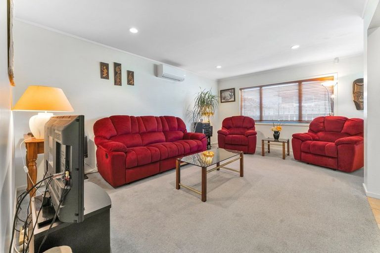 Photo of property in 1/70 Howe Street, Howick, Auckland, 2014