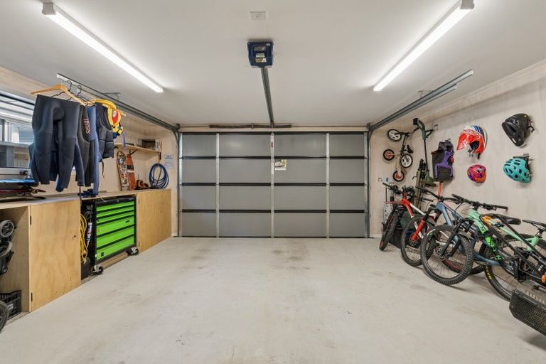 Photo of property in 39 Drysdale Road, Jacks Point, 9371