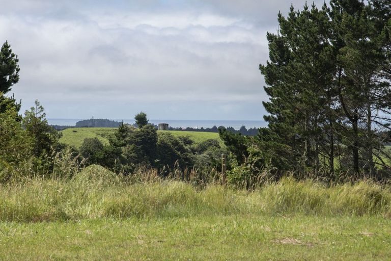 Photo of property in 325 Kaipi Road, Hillsborough, New Plymouth, 4372