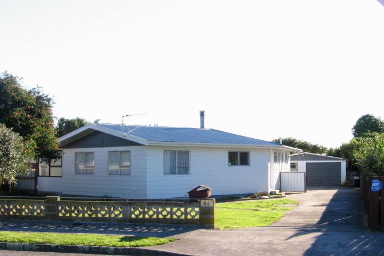 Photo of property in 86 Atkinson Avenue, Otaki Beach, Otaki, 5512