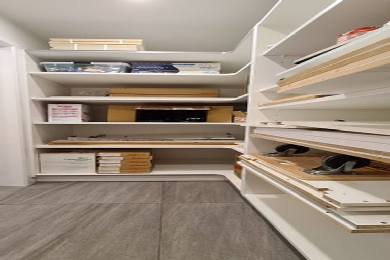 Photo of property in 2/100 Manuka Road, Bayview, Auckland, 0629