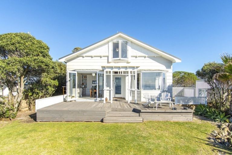 Photo of property in 209 Pukehina Parade, Pukehina, Te Puke, 3189