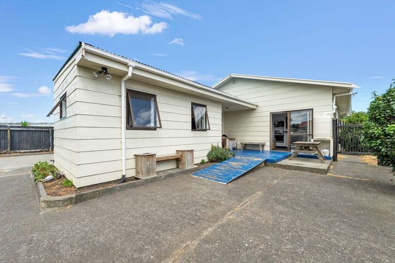 Photo of property in 8 Abbot Street, Gonville, Whanganui, 4501