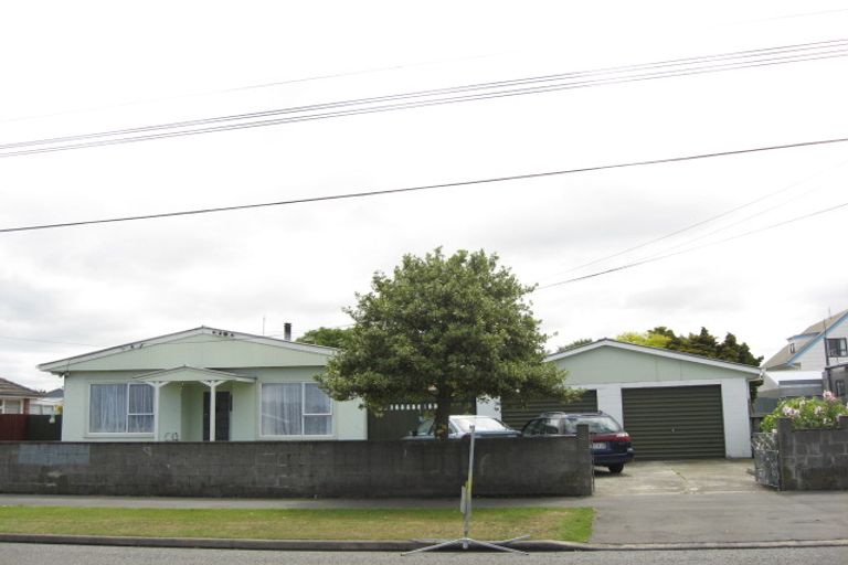 Photo of property in 83 Smith Street, Woolston, Christchurch, 8062
