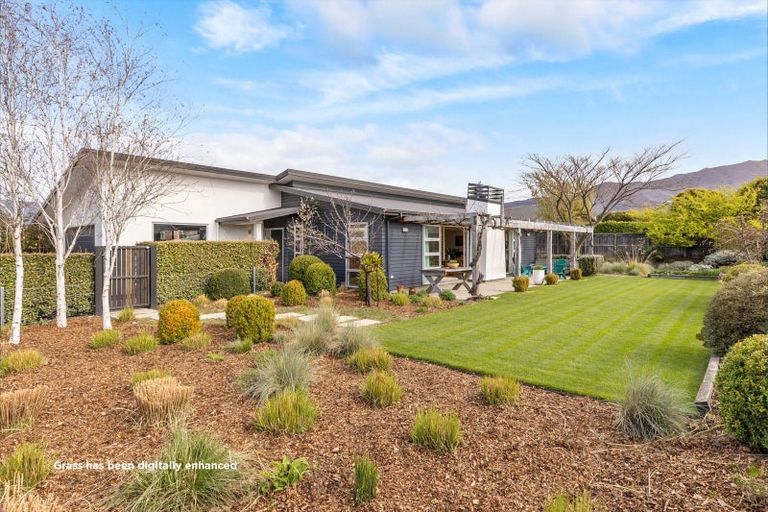Photo of property in 19 Tyndall Street, Wanaka, 9305