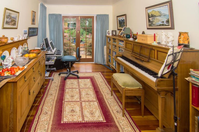 Photo of property in 13 Queen Alexandra Street, Lansdowne, Masterton, 5810