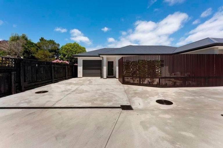 Photo of property in 6a Elm Street, Ebdentown, Upper Hutt, 5018