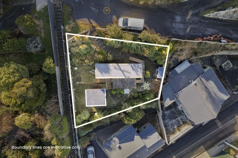 Photo of property in 2 Iona Street, Mornington, Dunedin, 9011