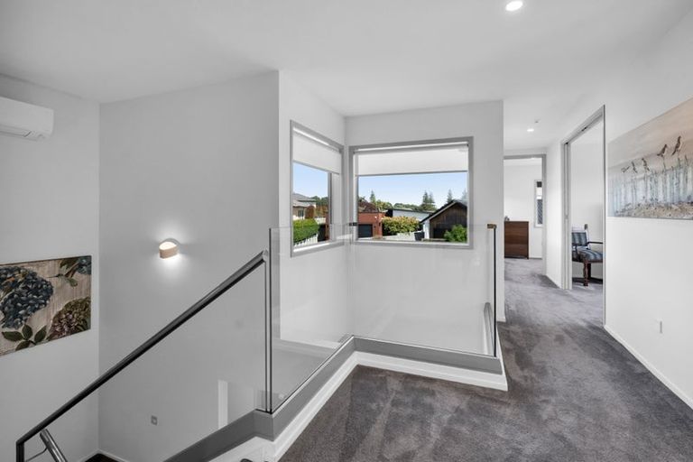 Photo of property in 5d Vardon Way, Waiwhakaiho, New Plymouth, 4312