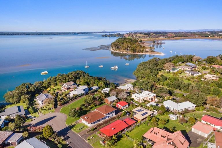 Photo of property in 12 Giles Way, Tanners Point, Katikati, 3177