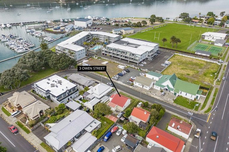 Photo of property in 3 Owen Street, Whitianga, 3510