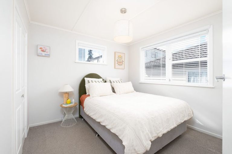 Photo of property in 8a Grande Vue Road, Papatoetoe, Auckland, 2025