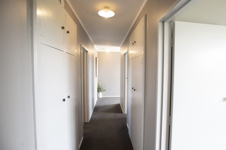 Photo of property in 3 Church Street, Winton, 9720