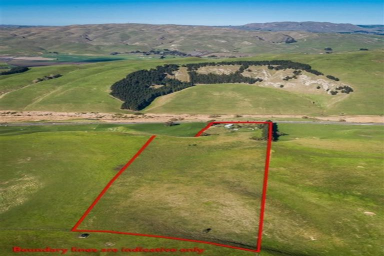 Photo of property in 814 State Highway 2, Pakipaki, Hastings, 4178