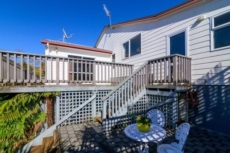 Photo of property in 22a Barraud Place, Pukehangi, Rotorua, 3015