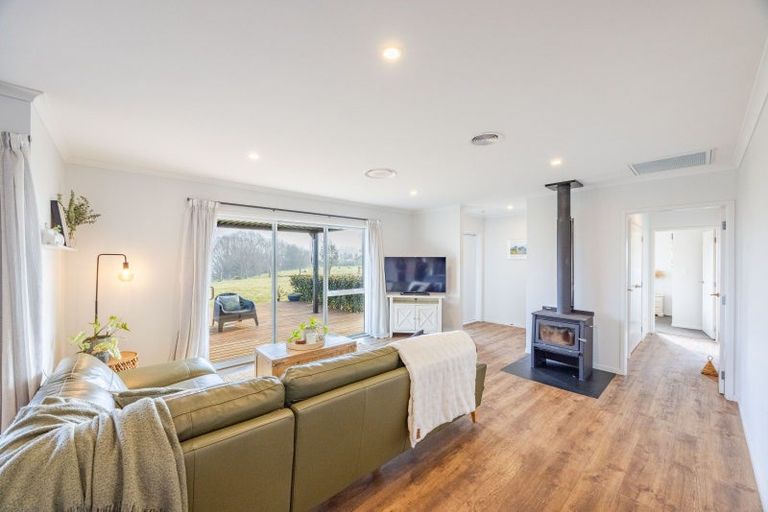 Photo of property in 372 Maharakeke Road, Waipukurau, 4281