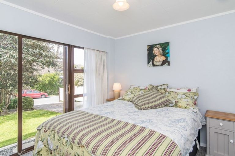Photo of property in 91 Renown Road, Raumati South, Paraparaumu, 5032