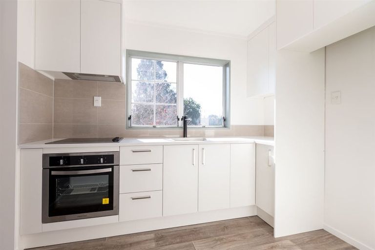 Photo of property in 1/1243 Victoria Street, Whitiora, Hamilton, 3200