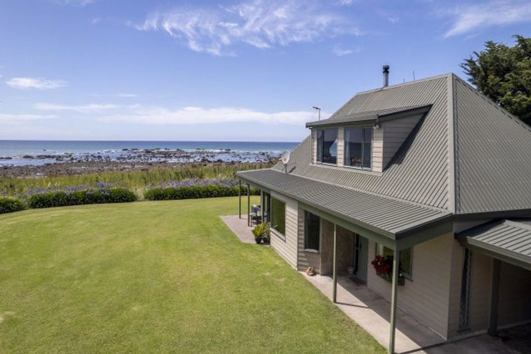 Photo of property in 166 Orui-riversdale Road, Riversdale Beach, Masterton, 5872