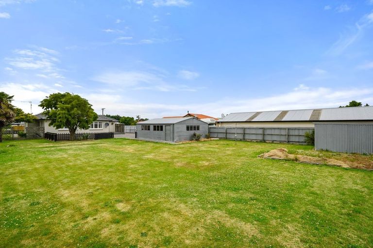Photo of property in 72 Mcmurdo Street, Tinwald, Ashburton, 7700