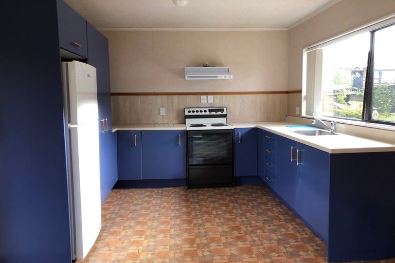 Photo of property in 9/116 Titirangi Road, New Lynn, Auckland, 0600