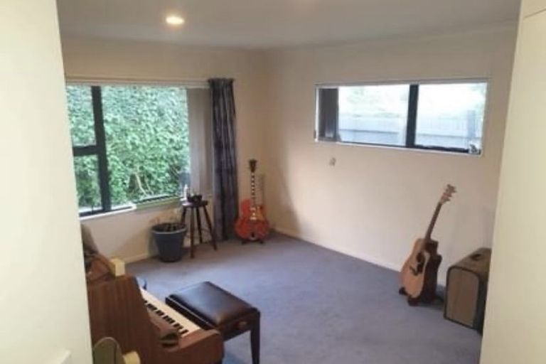Photo of property in 81b Brooklands Road, Brooklands, New Plymouth, 4310