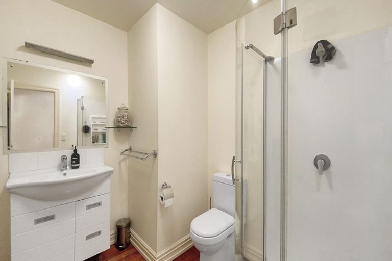 Photo of property in 88 Victoria Road, Devonport, Auckland, 0624