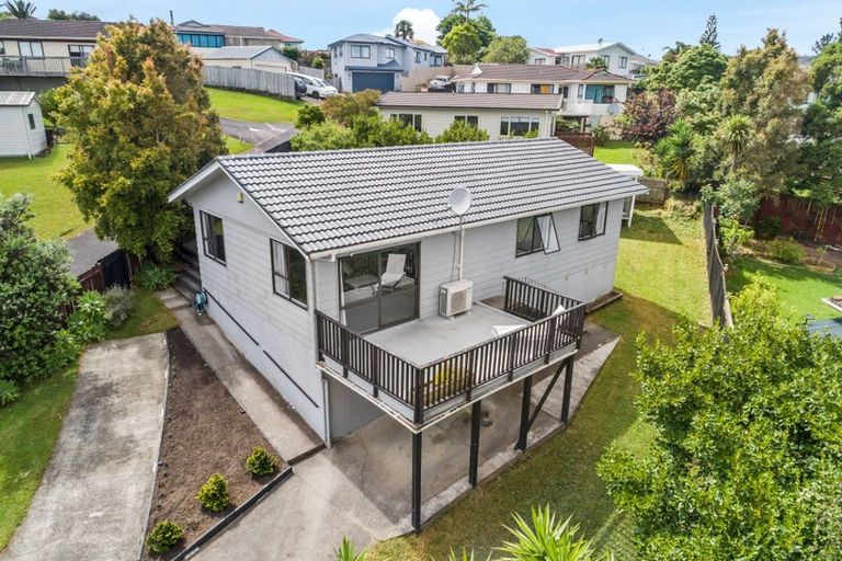 Photo of property in 80 Sunvue Road, Glen Eden, Auckland, 0602