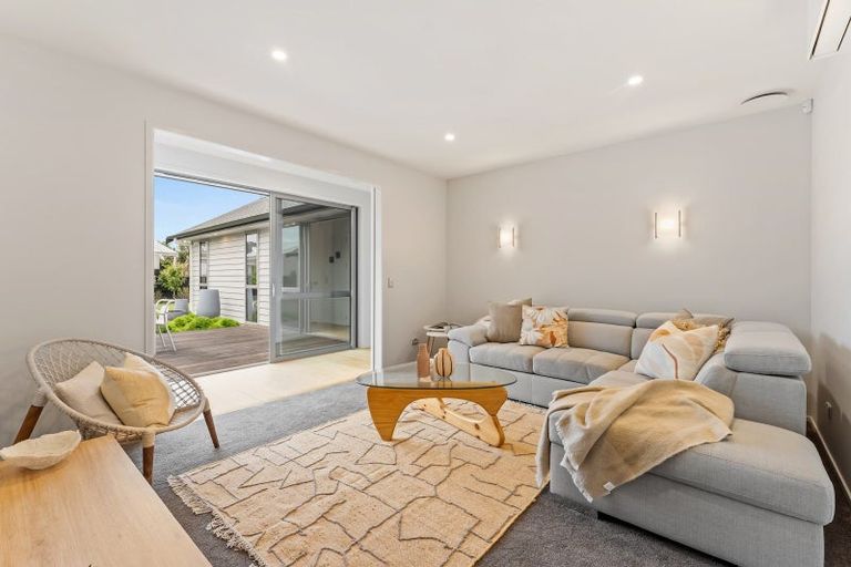 Photo of property in 5 Shearwater Lane, Point Wells, 0986