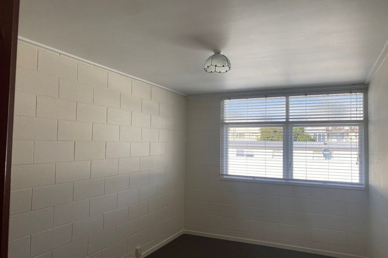Photo of property in 9 Esplanade Road, Mount Eden, Auckland, 1024