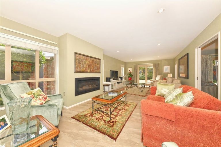 Photo of property in 16a Hadlow Place, Burnside, Christchurch, 8041