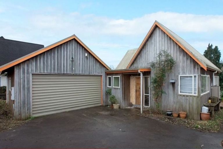 Photo of property in 6 Edgecumbe Street, Whitiora, Hamilton, 3200