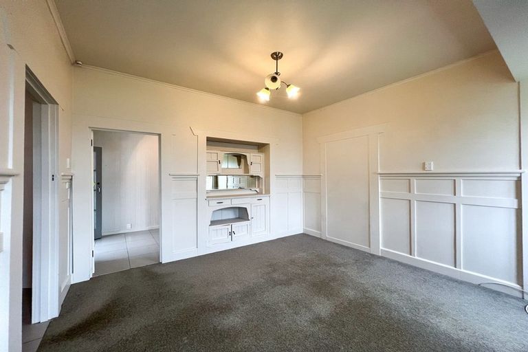 Photo of property in 30b Selwyn Road, Cockle Bay, Auckland, 2014