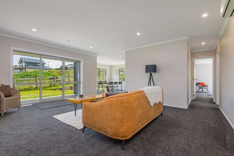 Photo of property in 13 Ingham Street, Halcombe, 4779