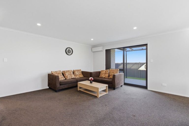 Photo of property in 12 Godwit Lane, Welcome Bay, Tauranga, 3112