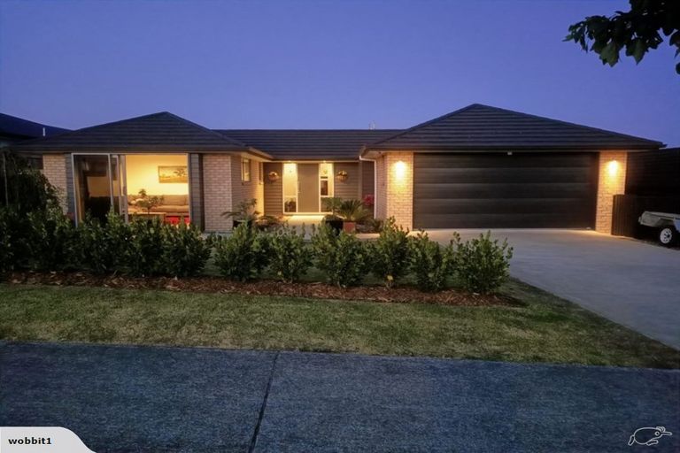 Photo of property in 86 Helenslee Road, Pokeno, 2402