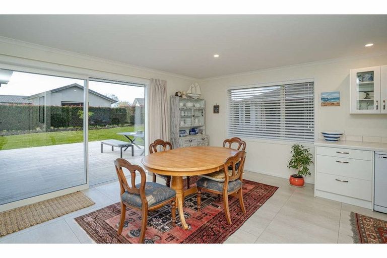 Photo of property in 43 Sarawak Drive, Kerikeri, 0230