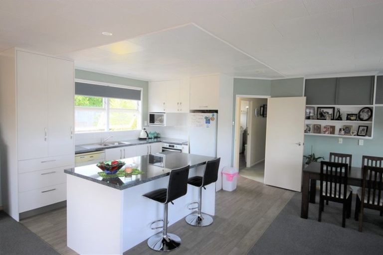 Photo of property in 31 Yorke Road, Haruru, 0204