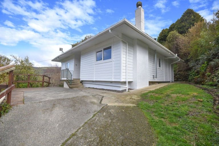 Photo of property in 11 Morepork Lane, Waipori Falls, Outram, 9073