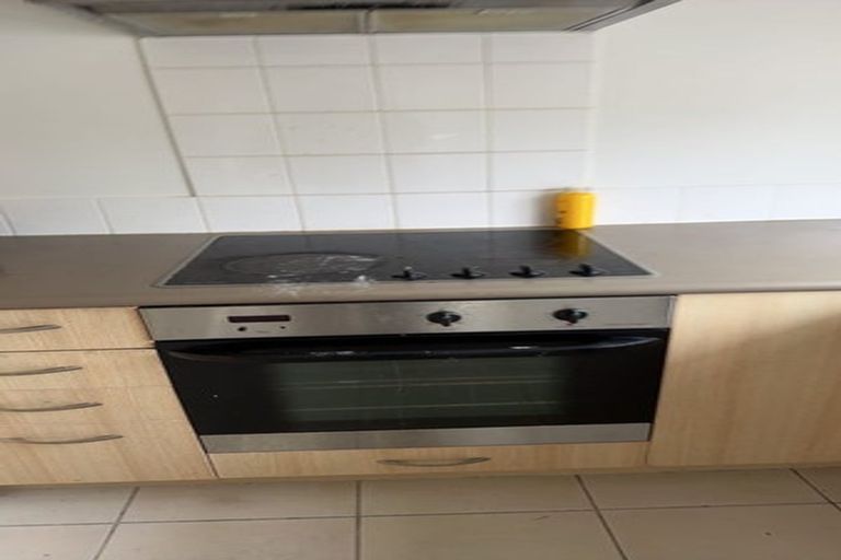 Photo of property in 20 Rosandich Drive, Sunnyvale, Auckland, 0612