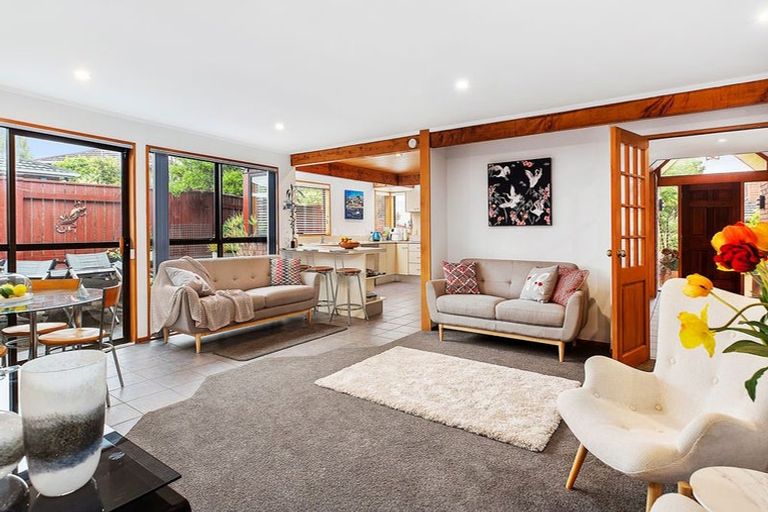 Photo of property in 12 Montrose Grove, Churton Park, Wellington, 6037