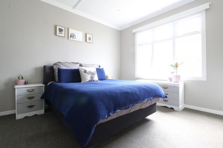 Photo of property in 15 Mary Street, Winton, 9720