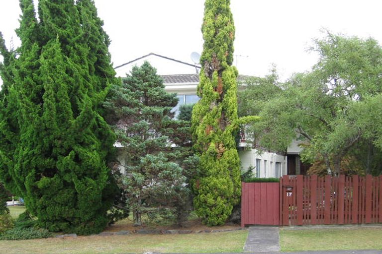 Photo of property in 17 Butterworth Drive, Glendene, Auckland, 0602