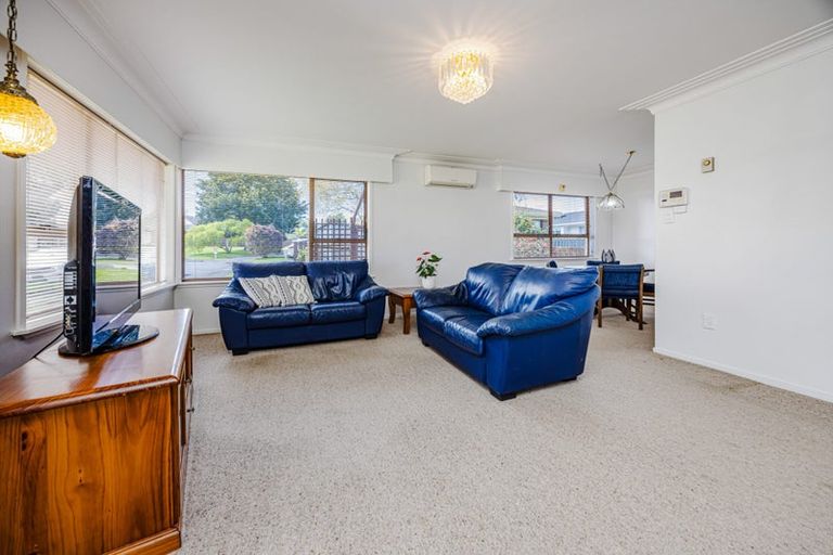 Photo of property in 21 Brynbela Court, Papakura, 2110
