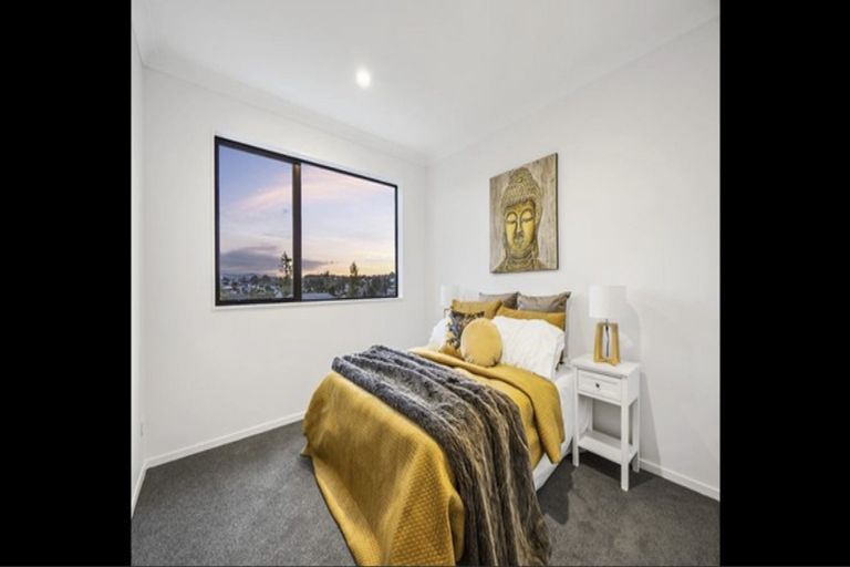 Photo of property in 118b Kervil Avenue, Te Atatu Peninsula, Auckland, 0610