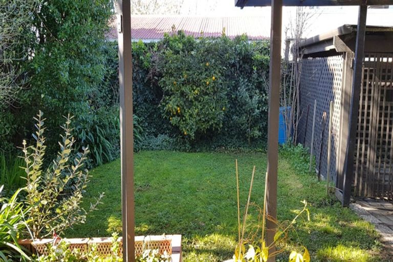 Photo of property in 2/366 Yaldhurst Road, Russley, Christchurch, 8042