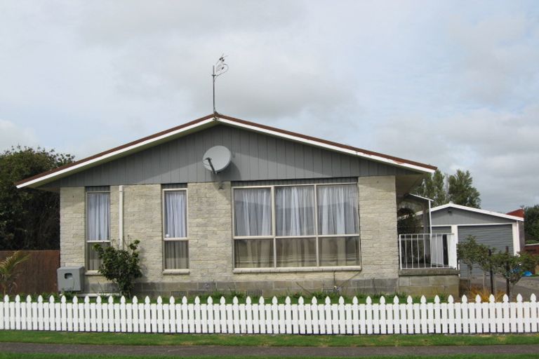Photo of property in 9 Kapui Place, Waitara, 4320